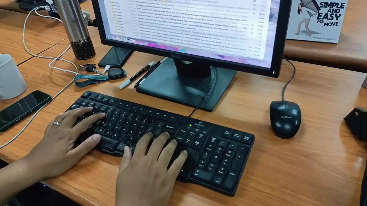 Mengenal Penyakit Trigger Finger, Sering Dialami Orang yang Terlalu Lama Mengetik dan Menggunakan Hp