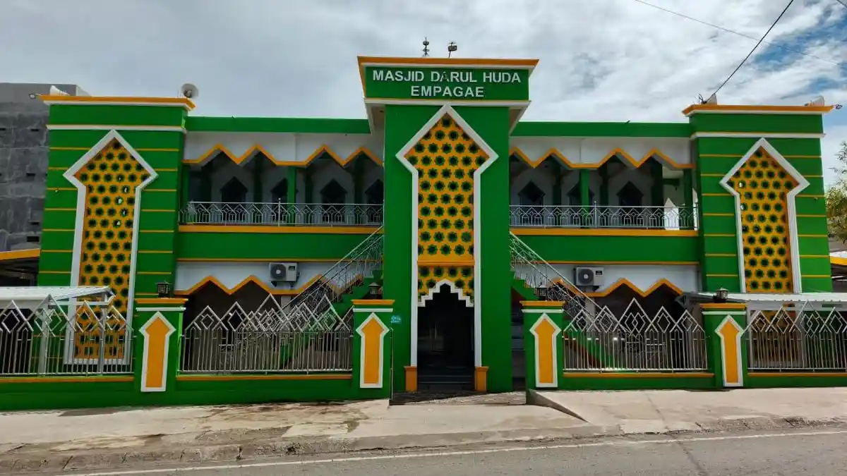 12 Sapi Siap Disembelih di Masjid Darul Huda Empagae Tanasitolo Wajo