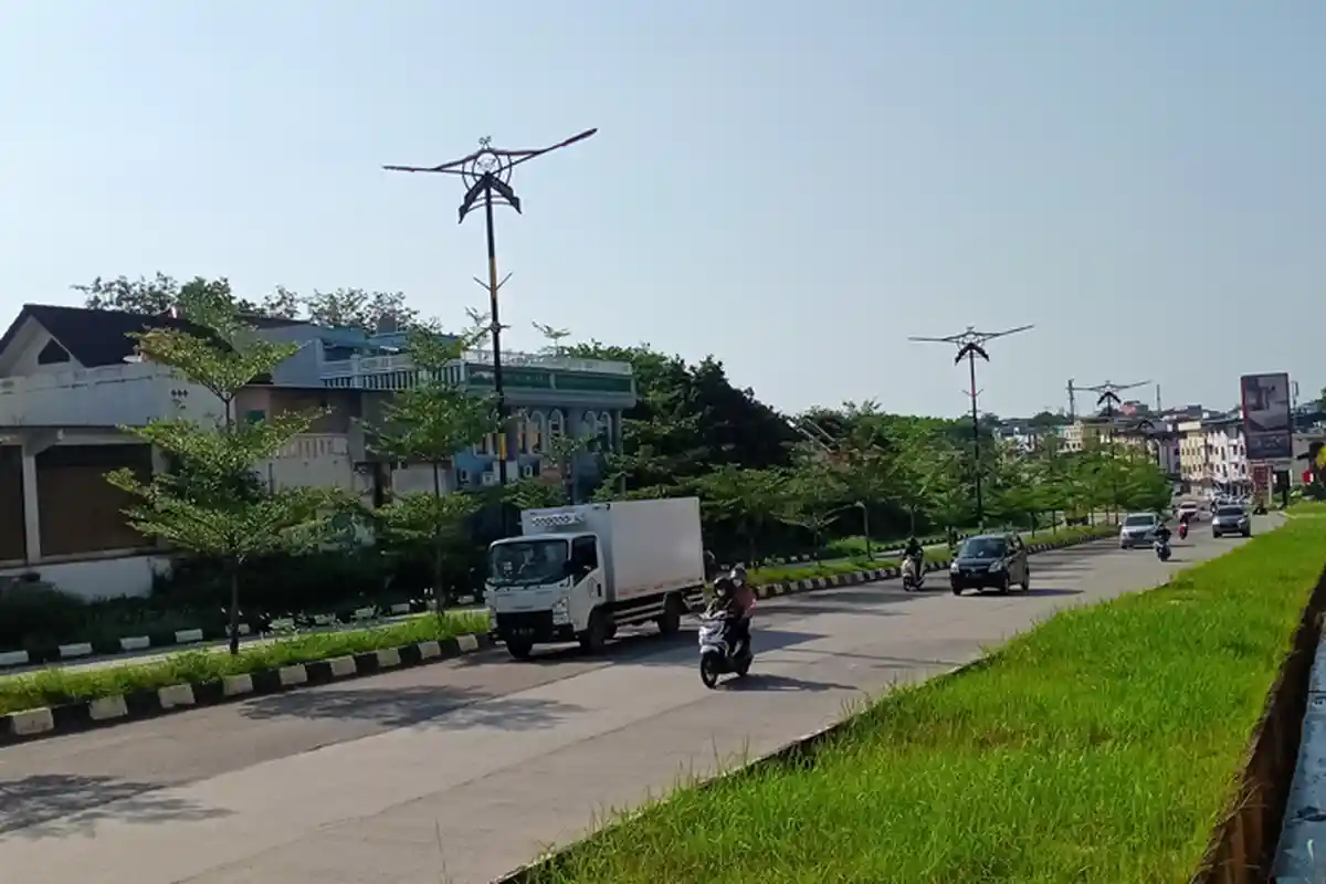 Gubernur Kepri Anggarkan Rp 10 Miliar Perbaiki Jalan Laksamana Bintan di Batam Tahun Ini