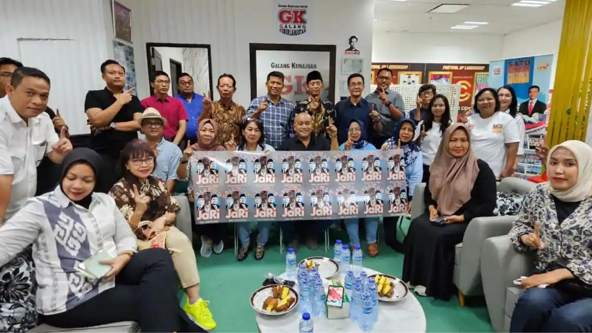 Relawan 1 JARI Gelar Makan Siang Gratis Sebut Ridwan Kamil-Suswono Pemimpin Idaman
