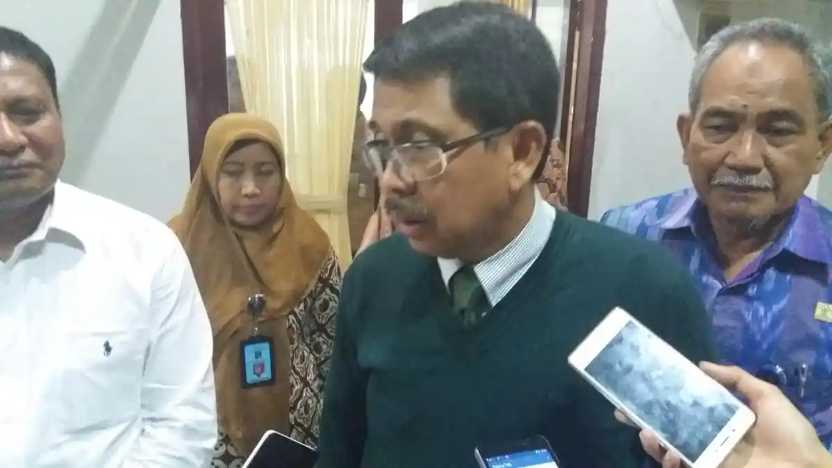 Karir Aidir Amin Daud, Kini Resmi Jabat Gelar Professor IImu Hukum Internasional Unhas