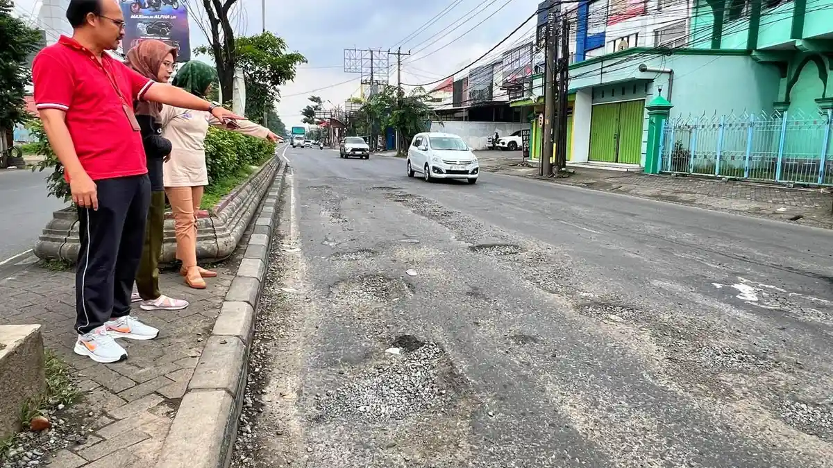 Ombudsman Jateng Tindak Lanjuti Aduan Jalan Berlubang di Semarang
