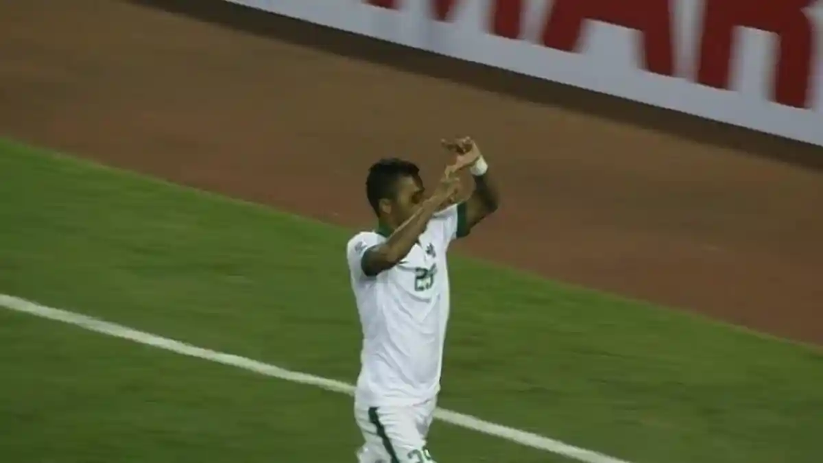 Penalti Manahati Lestusen di Babak Perpanjangan Waktu Bawa Indonesia Unggul Agregat 4-3