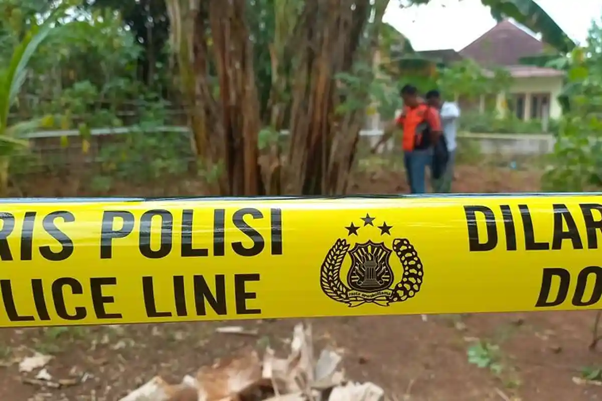 Aksi Heroik Pemancing Selamatkan Bayi Dibuang di Pantai Pandean Rembang
