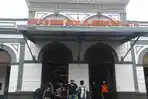 Potret-Stasiun-Jebres-di-Jalan-Ledoksari.jpg