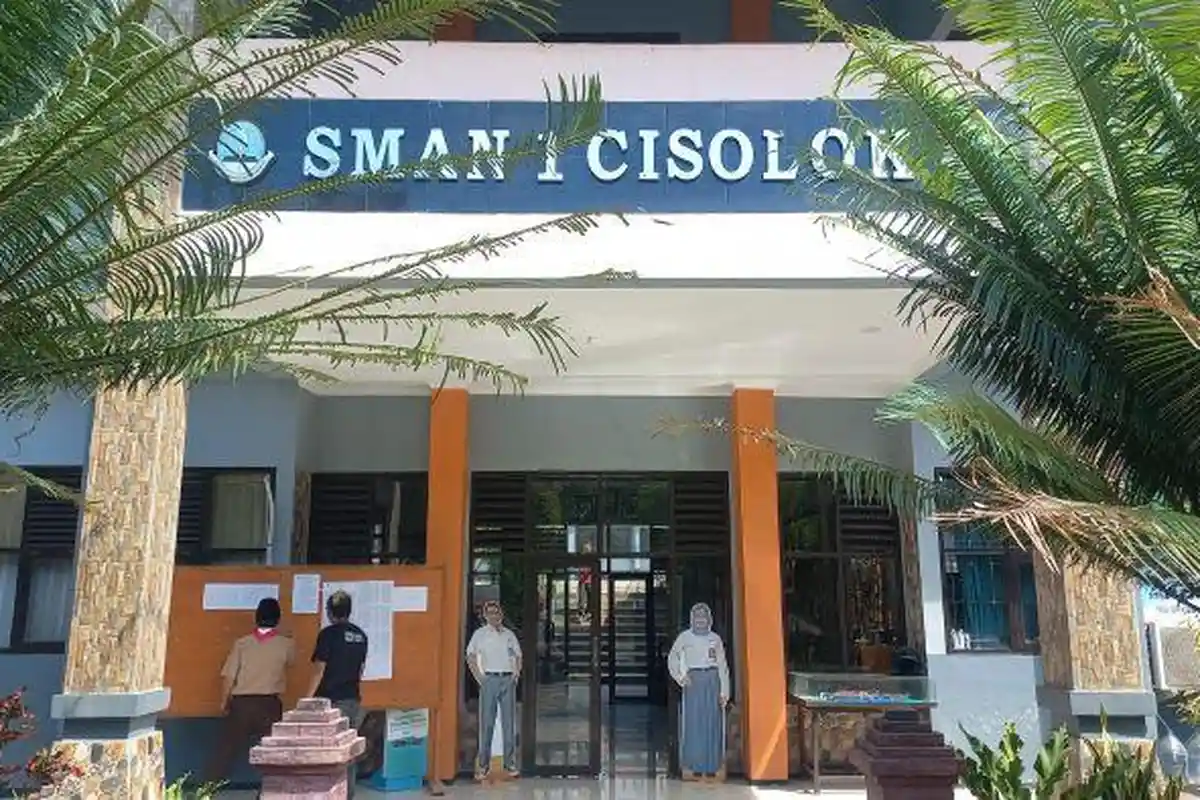 Kisruh PPDB di SMAN 1 Cisolok Sukabumi, Wakasek: Kami Hanya Menginput Data Siswa Baru