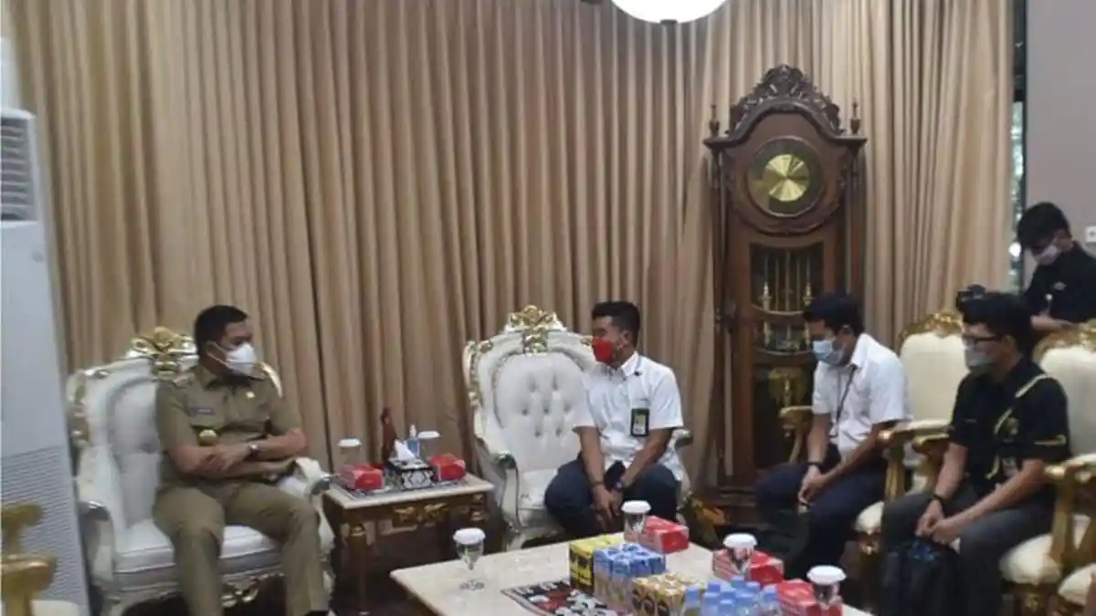 Walikota Andi Harun Minta Pertamina Tertibkan Pertamini di Samarinda