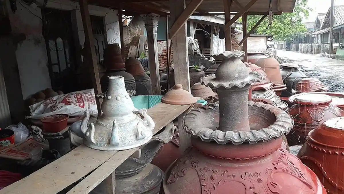 Permintaan Gerabah Kowi Bumijaya Serang Tetap Stabil di Tengah Pandemi
