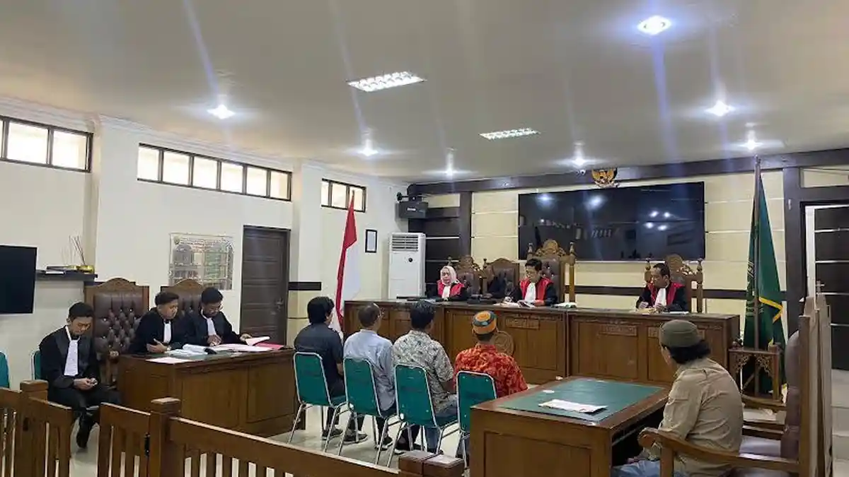 Sidang Kasus Dugaan Pelanggaran Pidana Pemilu Kades Timpuseng, Ada 7 Saksi Salah Satunya Irfan AB