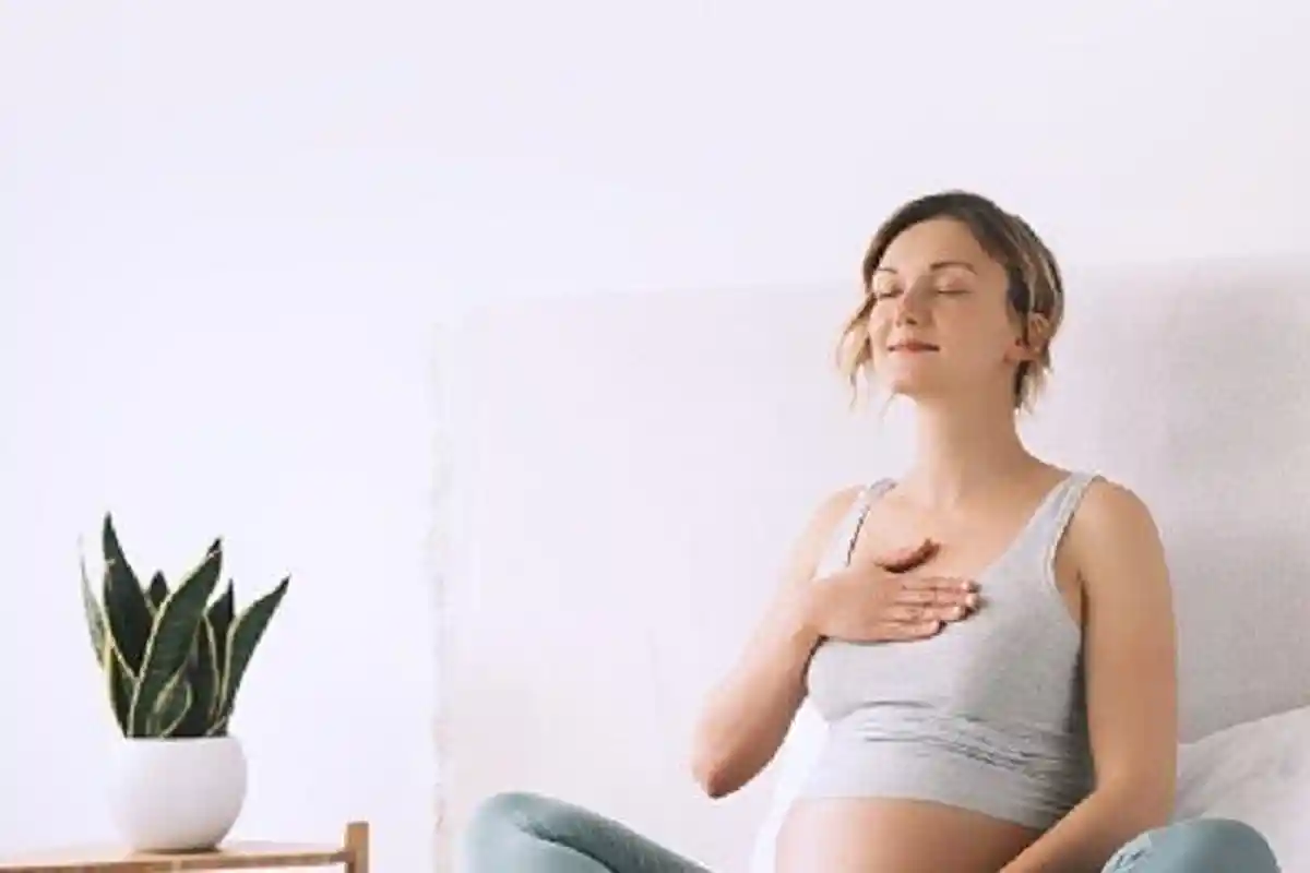 Tips Tetap Nyaman Menjalankan Ibadah Puasa Bagi Ibu Hamil, Hindari Minum Dingin Saat Berbuka