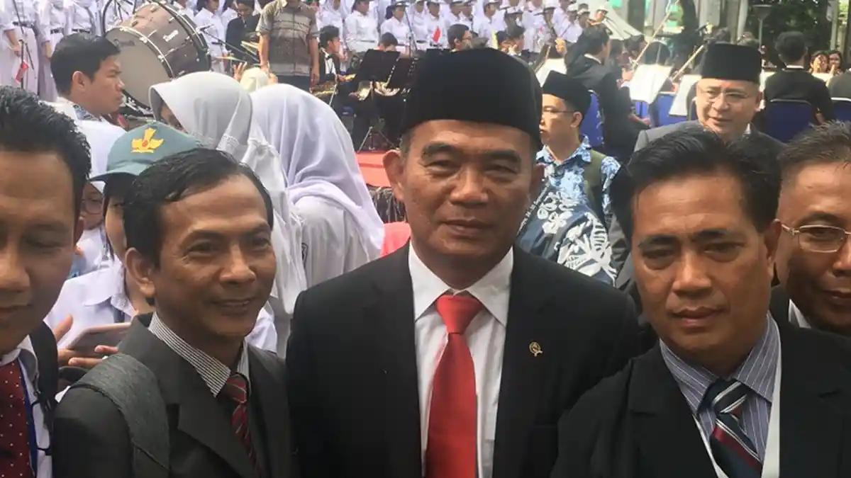 Mendikbud Akui Indonesia Masih Kekurangan Guru