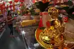 berbagai-pernak-pernik-perlengkapan-imlek-dijual_20180216_093050.jpg