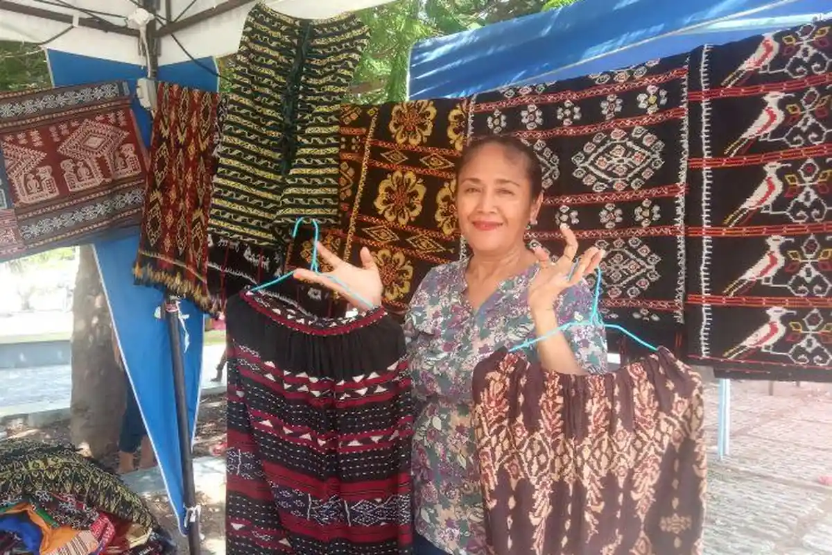 Founder UMKM Jeni Aksesoris Senang Berpartisipasi di Event Jalan Santai Pos Kupang