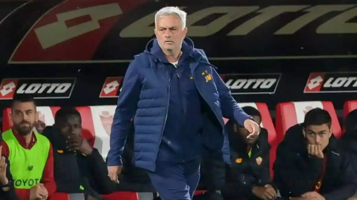 UEFA Tuntut Pelatih AS Roma, Jose Mourinho Bakal Dihukum Gara-gara Labrak Anthony Taylor