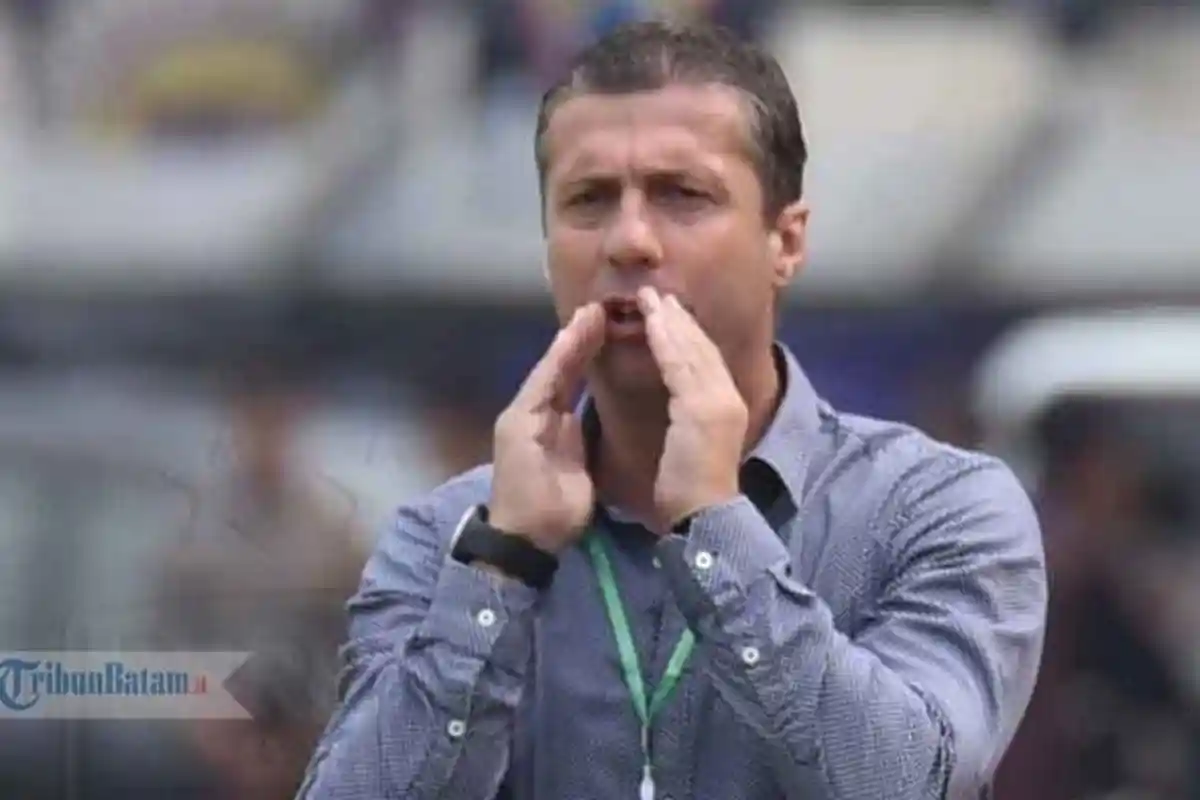 BERITA PERSIB - Setelah 2 Pemain Baru Datang, Miljan Radovic Akan Coret Sejumlah Pemain Persib