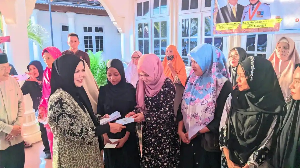 Pesan Wagub Gorontalo Idah Syahidah saat Buka Puasa Bersama Anak Disabilitas dan Ibu Lansia