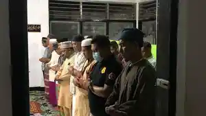 sholat-tarawih-di-Rutan-Maumere.jpg