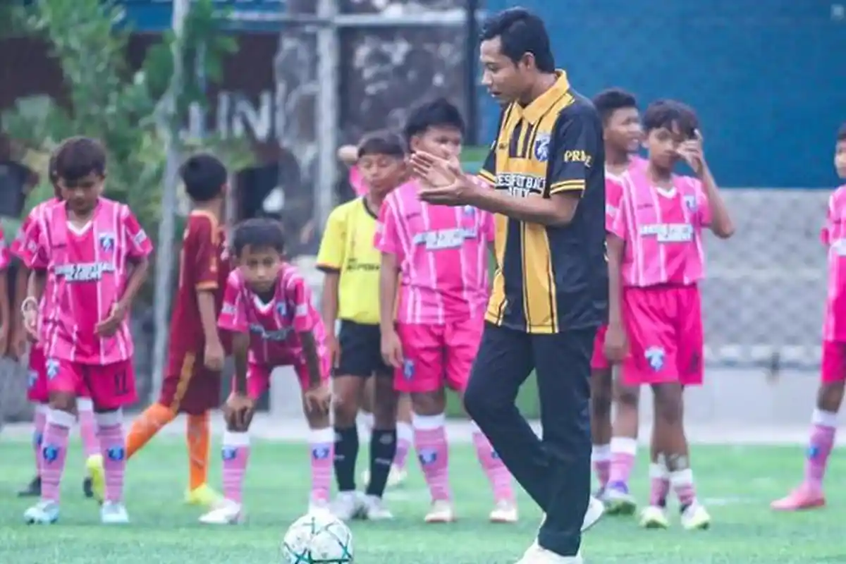 Gresik United Dikabarkan Incar Evan Dimas, Begini Reaksi Evan Dimas saat ditemui di Gresik