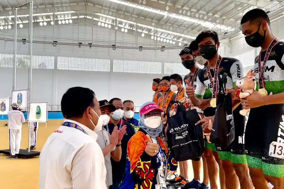 Atlet Peraih Medali Emas Sepatu Roda PON Dapat Kacamata Kelas Dunia dari Rudy Project