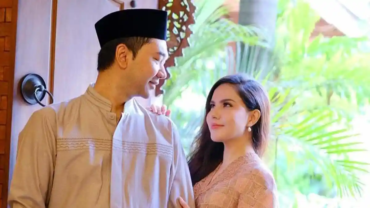 Cerita Sally Adelia yang Perdana Layani Suami di Bulan Ramadan