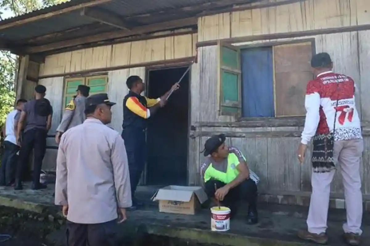 Sambut Hut 78, Polres Ngada Kumpul 50 Kantong Darah, Bedah Satu Unit Rumah Warga