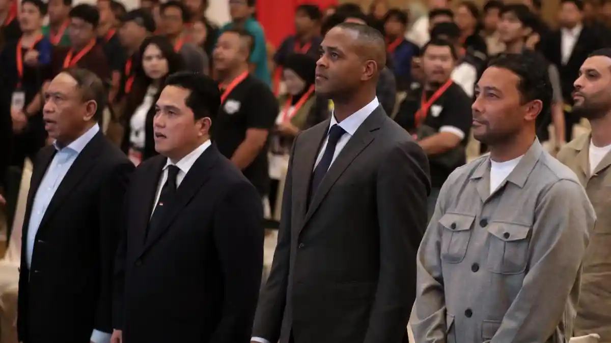 Patrick Kluivert Bersiap Mulai Tugas Sebagai Pelatih Timnas Indonesia, Rapat Dengan Erick Thohir