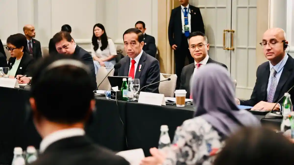 Perkuat Sentralitas di APEC, Jokowi Sambut Baik Terbentuknya ASEAN Caucus