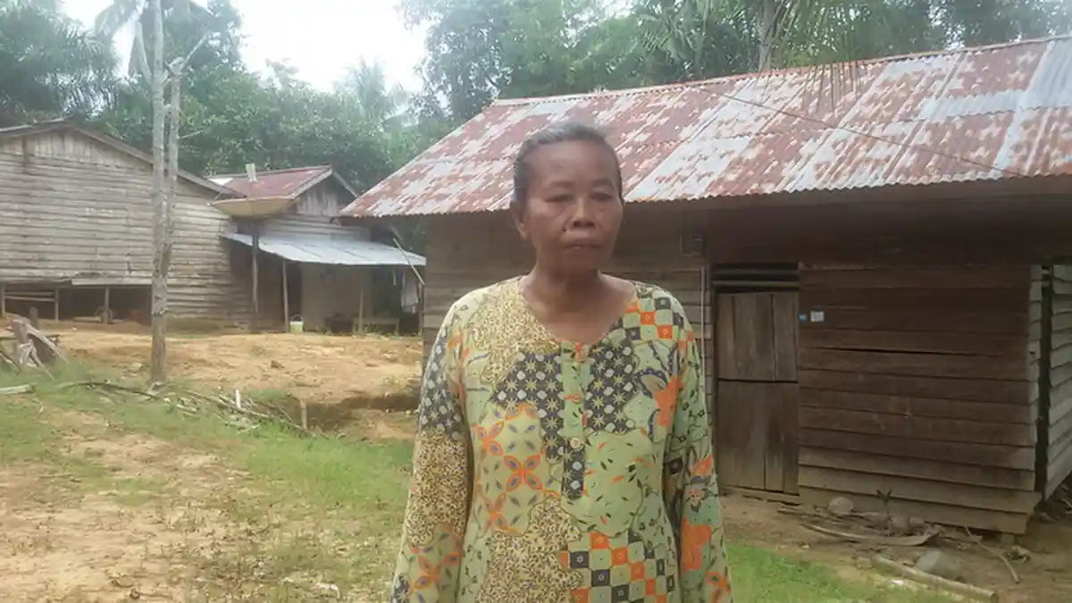 Sebatang Kara di Hari Tuanya, Tetangga dan Tentara Bantu Janda Ini Dapatkan Rumah Layak Huni