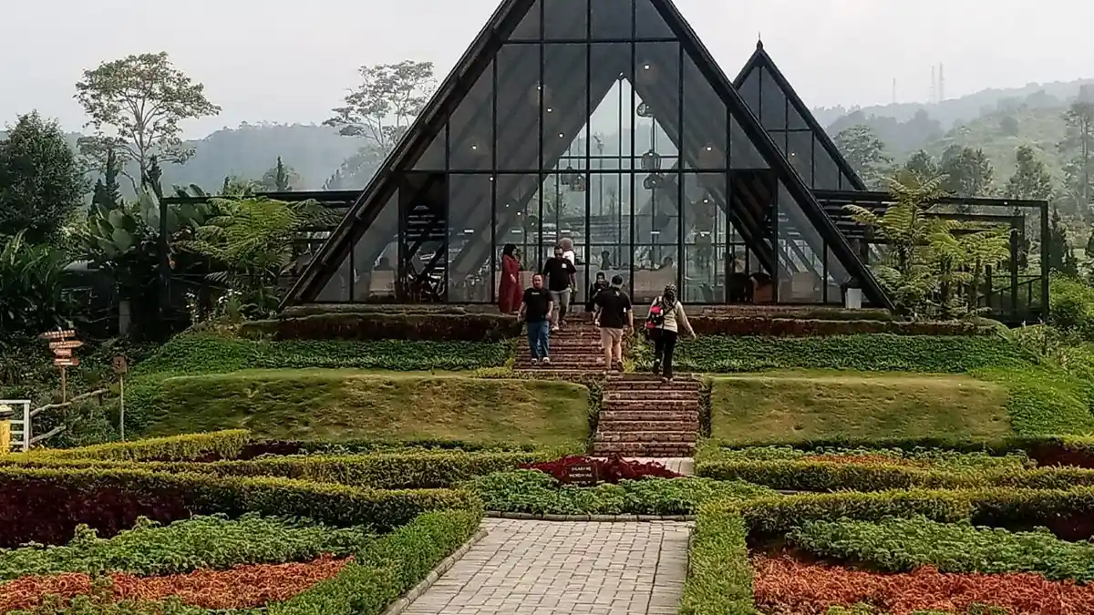 Weekend Tiba, Coba Berwisata ke The Ranch Subang, Bisa Berkuda dan Ngopi di Atas Awan