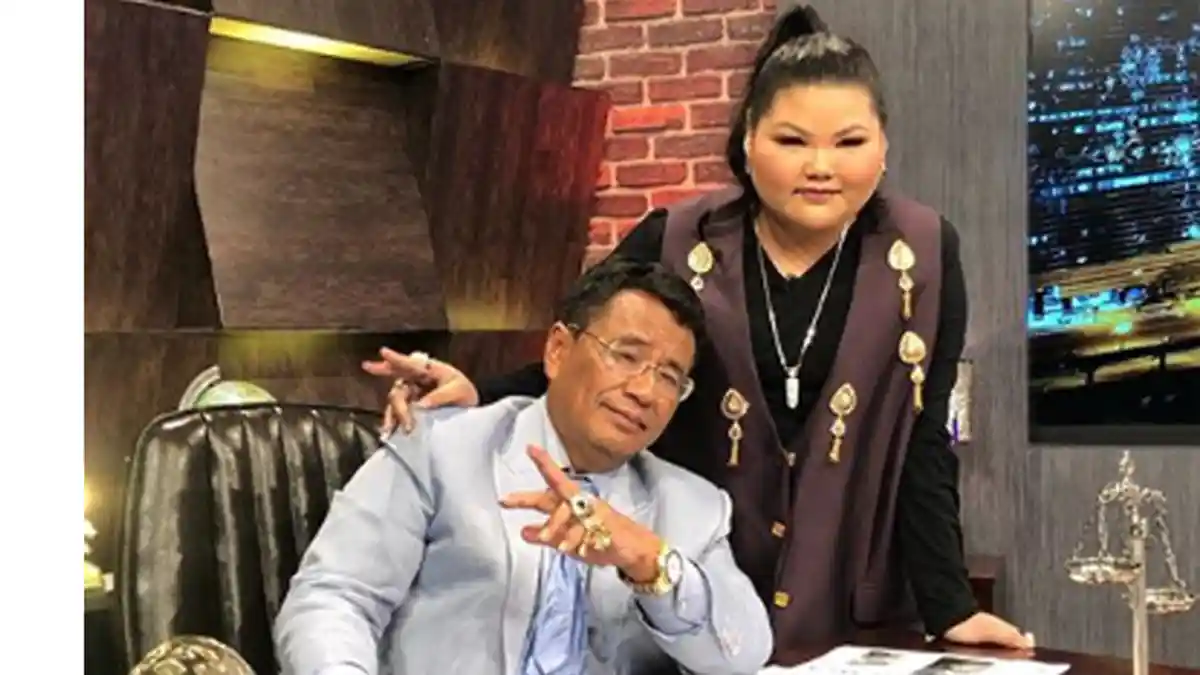 Tak Cuma Beri Hotman Paris Berlian, Aleta Molly Ternyata Punya Pesawat di Garasinya