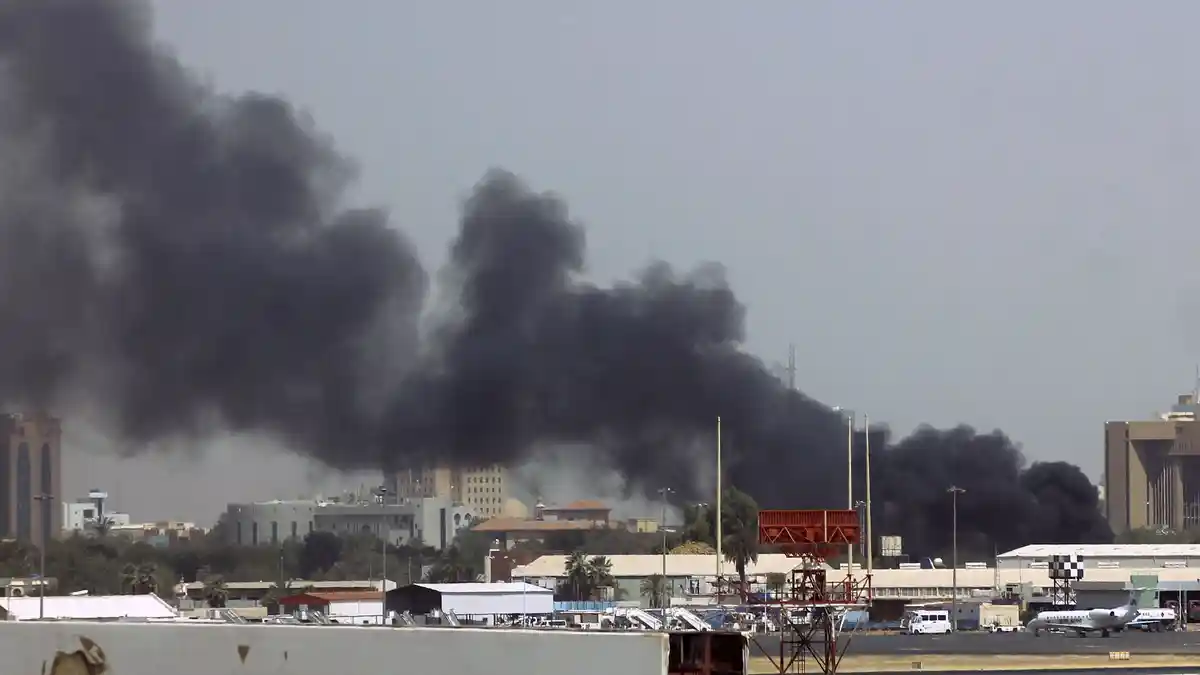 'Pertempuran Berlanjut' di Sudan Saat Para Mediator Berupaya Akhiri Konflik