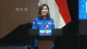 MERRY-RIANA-DEMOKRAT-SERAGAM.jpg