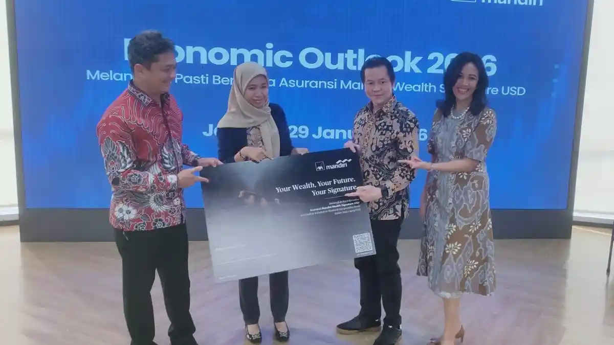 AXA Mandiri Luncurkan Asuransi Dwiguna Berbasis Dolar AS 
