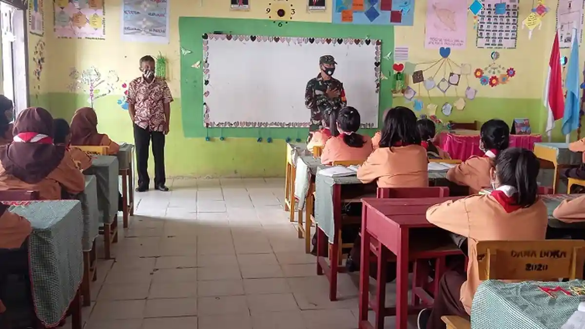 Murid SMPN Tanah Merah Diberikan Penyuluhan Bahaya Narkoba