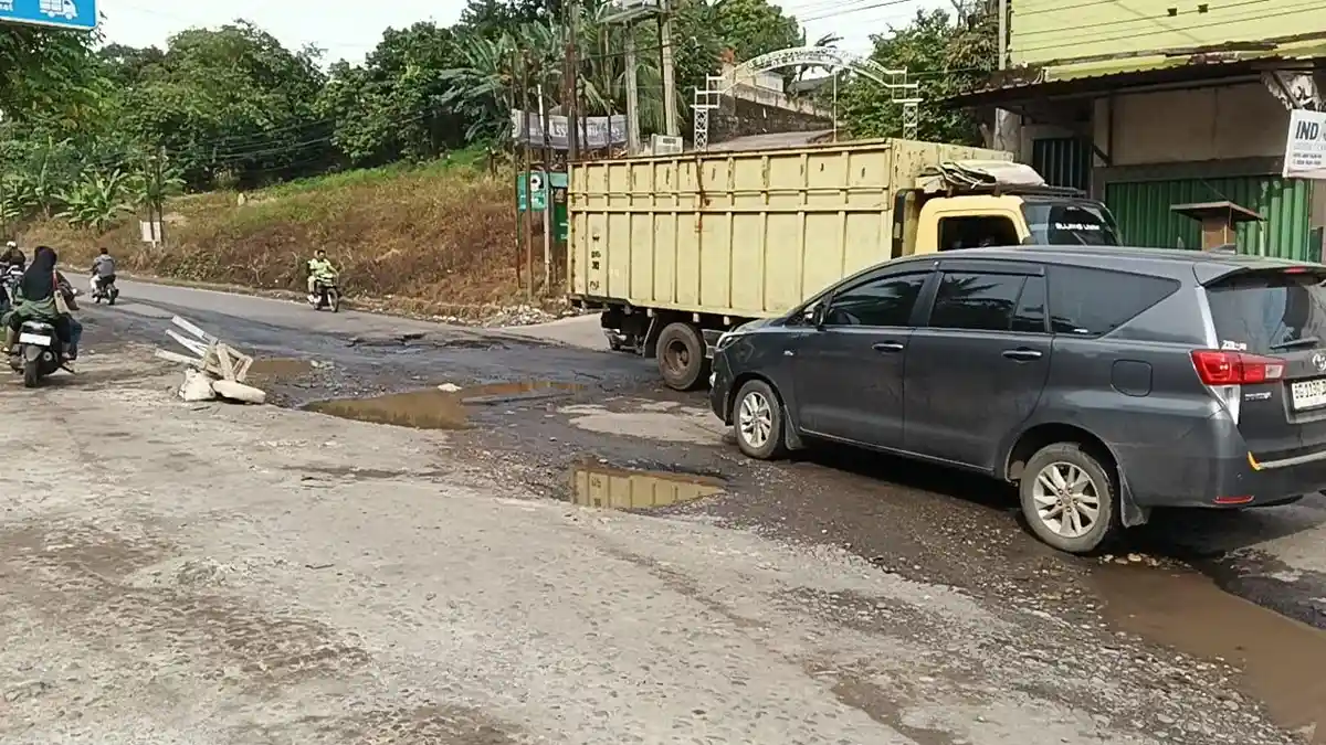 Daftar Kawasan Jalan Rusak dan Berlubang di Muara Enim Jelang Arus Mudik, Dikeluhkan Warga