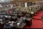 Izhar Majid Sanggah Paripurna Minta Tutup Sementara Batu Bara