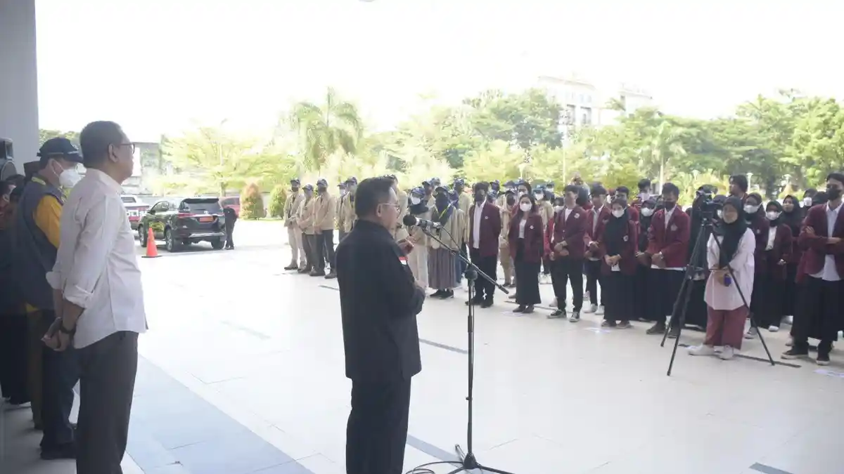 Marten Taha Minta Peserta KKN di Teluk Tomini Fokus Selesaikan Misi