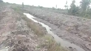Proyek-Normalisasi-Sungai-Betara-yang-Telan-Anggaran-Rp-900-Juta-Longsor.jpg