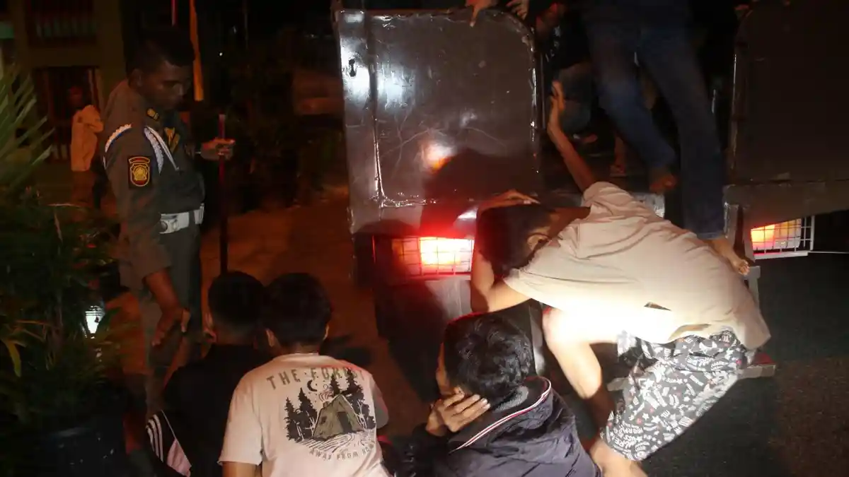 Ramadan Ketiga, 9 Remaja Beserta 9 Motor Diangkut Satpol PP, Diduga Hendak Tawuran