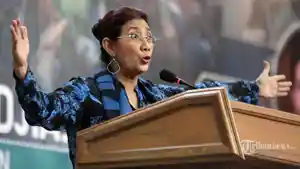 menteri-kelautan-dan-perikanan-ri-susi-pudjiastuti_20170419_095659.jpg