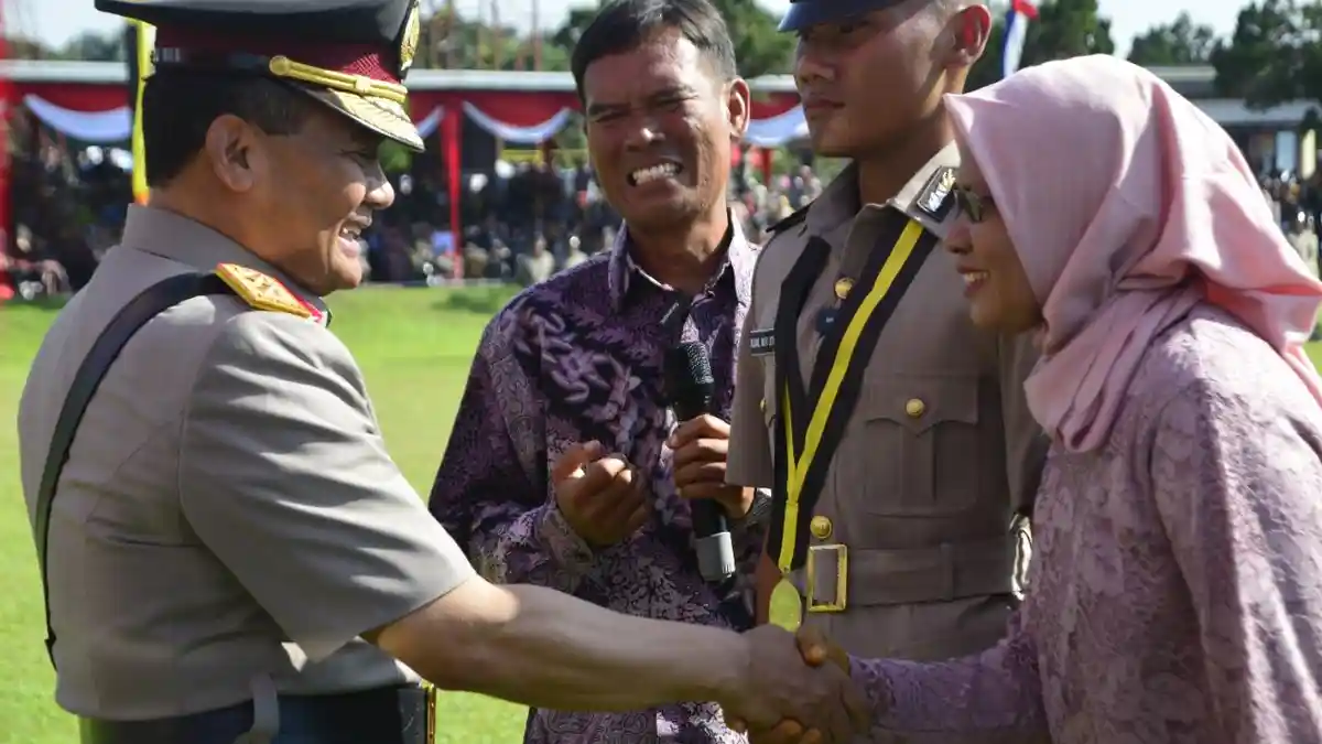 Anak Petani Hingga Buruh Semarakan Lulusan Sekolah Polisi Negara Polda Jateng