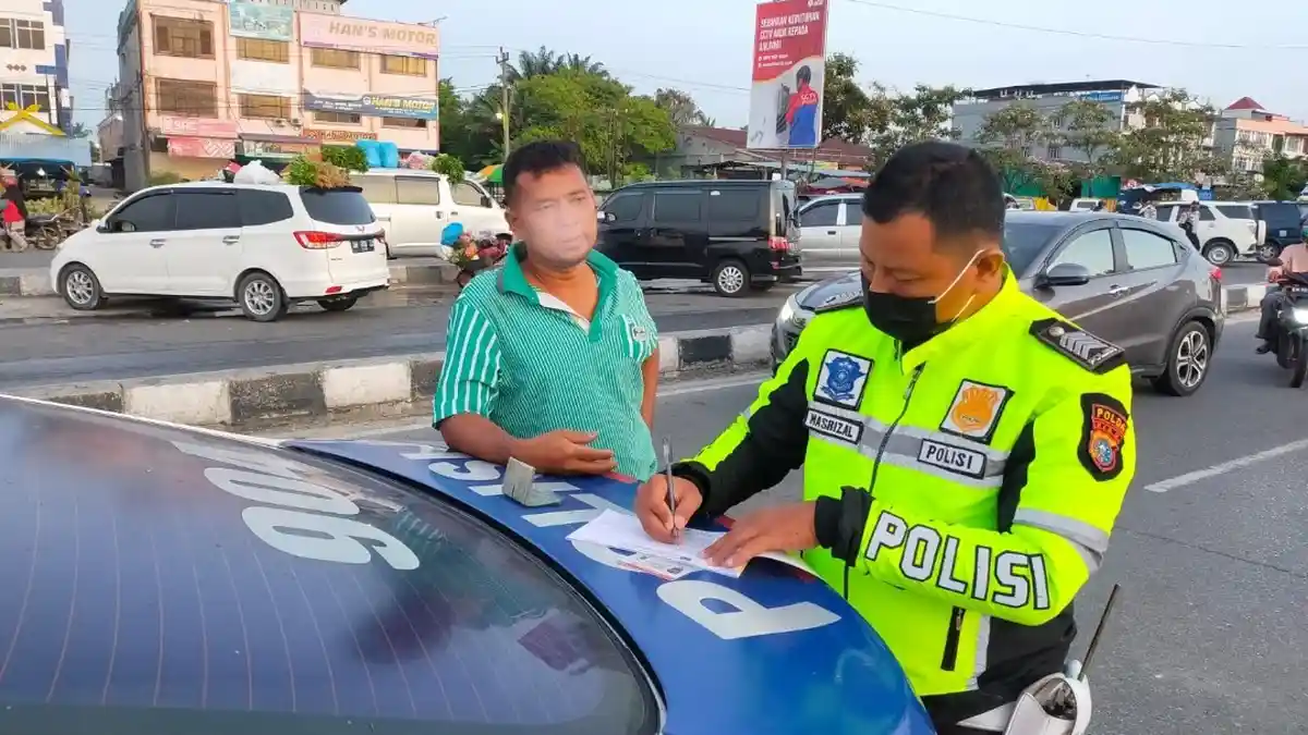 Kapolri Larang Tilang Manual, Tapi Polisi di Daerah Mengeluh Tak Punya Kamera ELTE