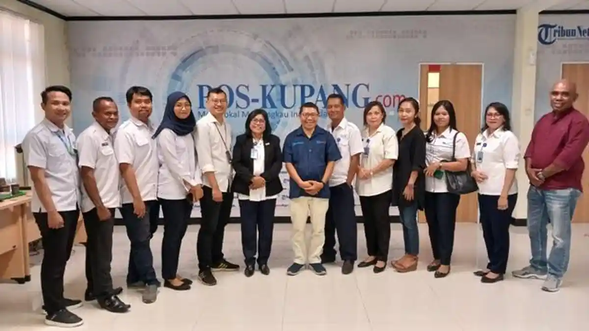 LPP RRI Kupang Sambangi Kantor Pos Kupang Bahas Transformasi Era Digital