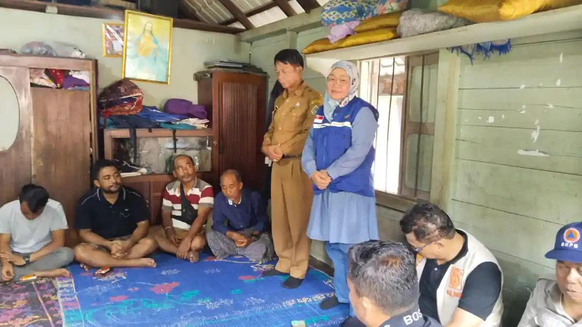 Pemprovsu Berikan Tali Asih Kepada Keluarga Korban Meninggal Dunia Akibat Banjir Bandang