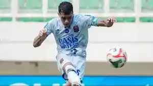 Carlos-Franca-ke-Arema-FC-Rumor-Done-Deal-Bikin.jpg