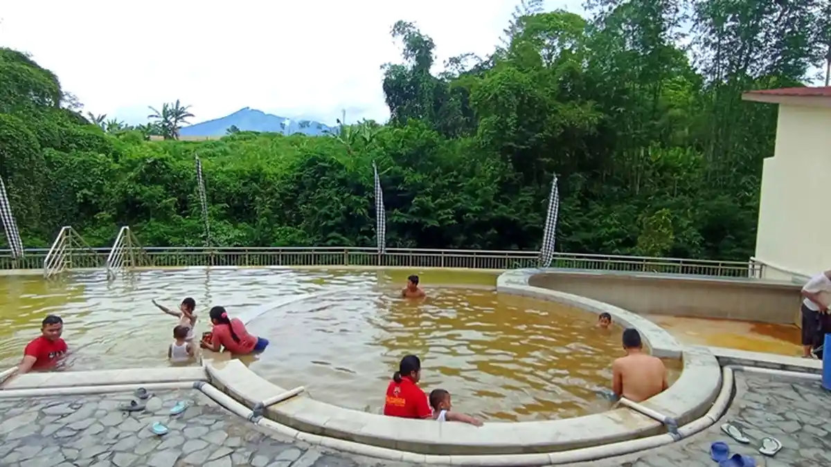 Rasakan Sensasinya, Berendam Air Hangat di Taman Rekreasi Kalianget Wonosobo, Bayar Cuma Rp 7.000