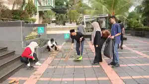 BERSIH-BERSIH-Para-pegawai-Sekretariat-Daerah-Setda-Kabupaten-Ciamis-2732026-1.jpg