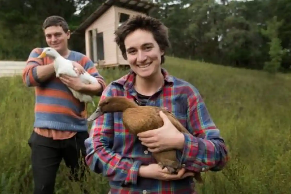 Mampu Hidup Setahun Tanpa Uang Sepeserpun, Ternyata Pasangan Ini Lakukan Hal Menakjubkan