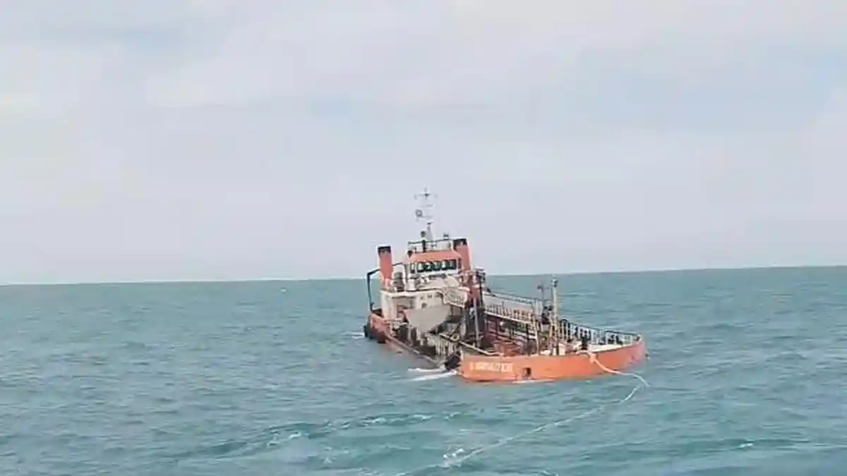 Lambung Kapal Sabrina Bocor di Laut Kimam, Begini Kronologisnya 
