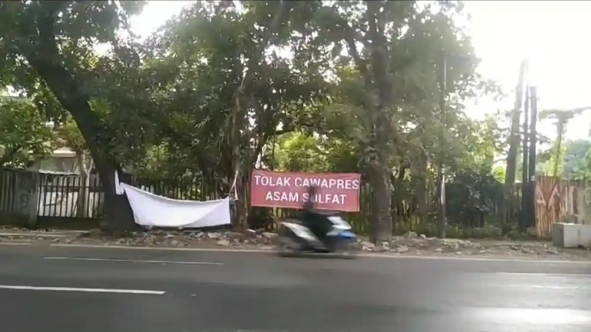 TKD Prabowo-Gibran Sumut Kecam Spanduk Tolak Cawapres Asam Sulfat : Kampanye Hitam